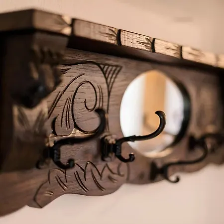 Dom wakacyjny Hara's Traditional Detached House In Malona