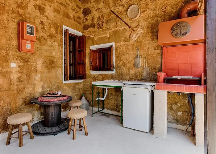 بيت للعطل Hara's Traditional Detached House In Malona