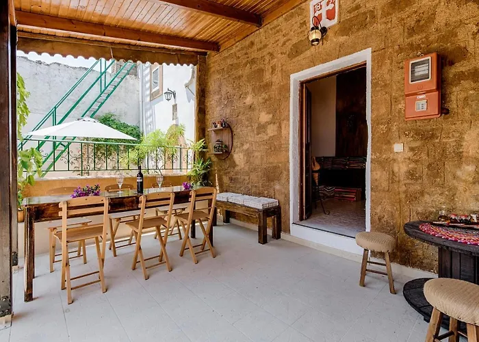 Hara's Traditional Detached House In Malona 펜션 Malona Village