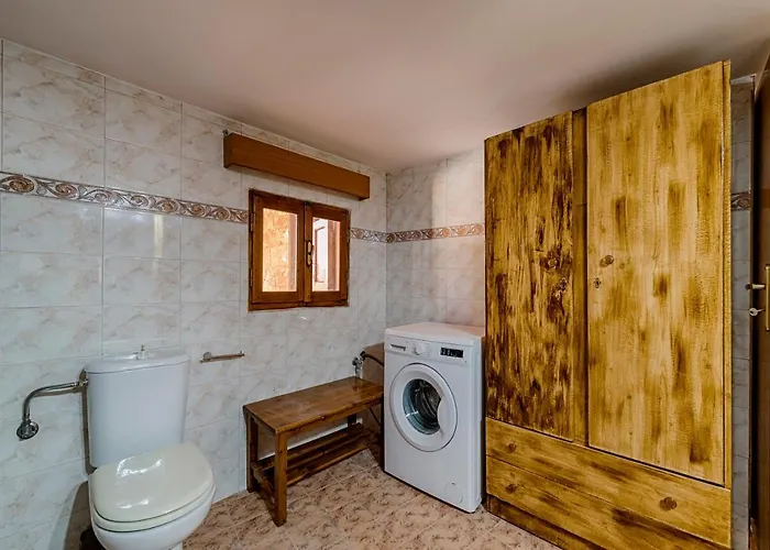 Hara's Traditional Detached House In Malona بيت للعطل Malona Village