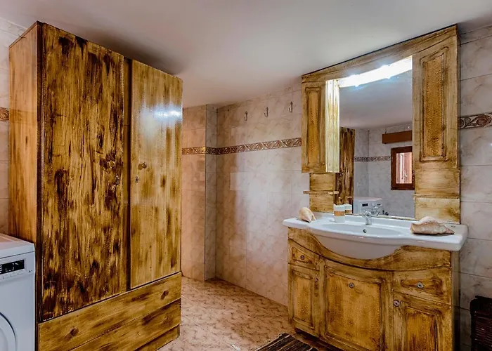 بيت للعطل Hara's Traditional Detached House In Malona