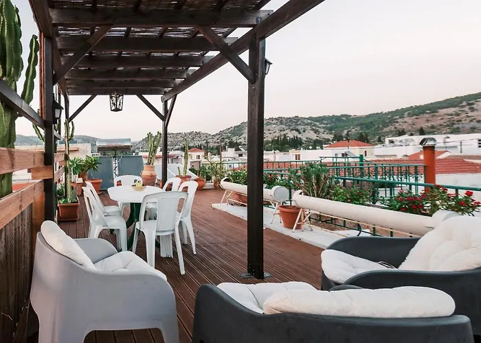 Hara's Traditional Detached House In Malona بيت للعطل Malona Village