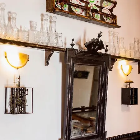 Case de vacanță Hara's Traditional Detached House In Malona *